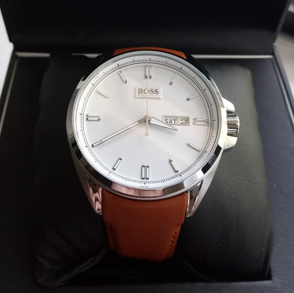 Hugo Boss Men's Driver 1513119 Light Brown Leather Analog Quartz Watch Brand new - Picture 5 of 13